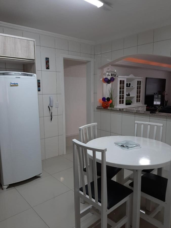 Apartment Meia - Com Sacada Ampla E Churrasqueira, Proximo A E A Avenida Principal. *